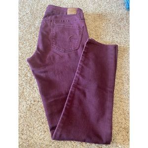 American Eagle jeans very excellent condition size 4 ￼